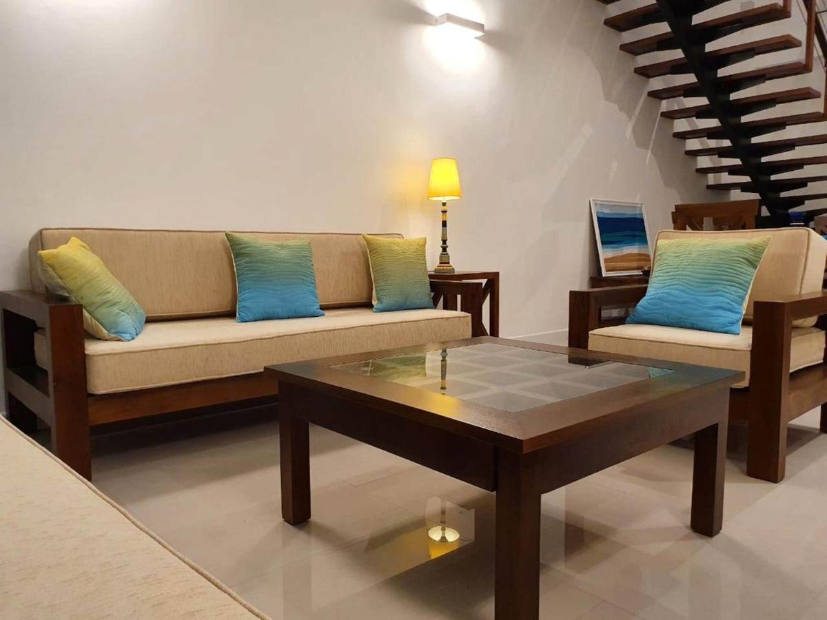 Hasara Oceanfront Apartments Galle Exterior foto