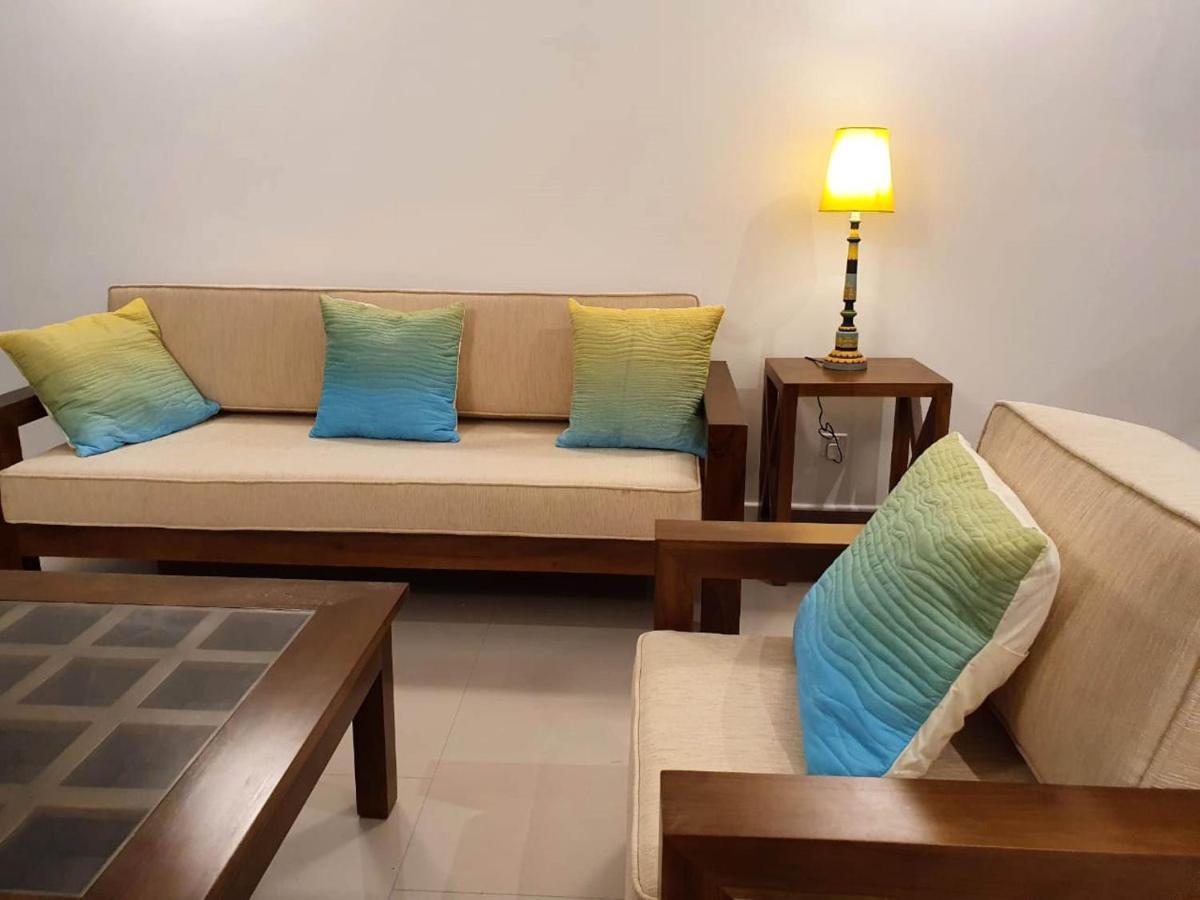 Hasara Oceanfront Apartments Galle Exterior foto