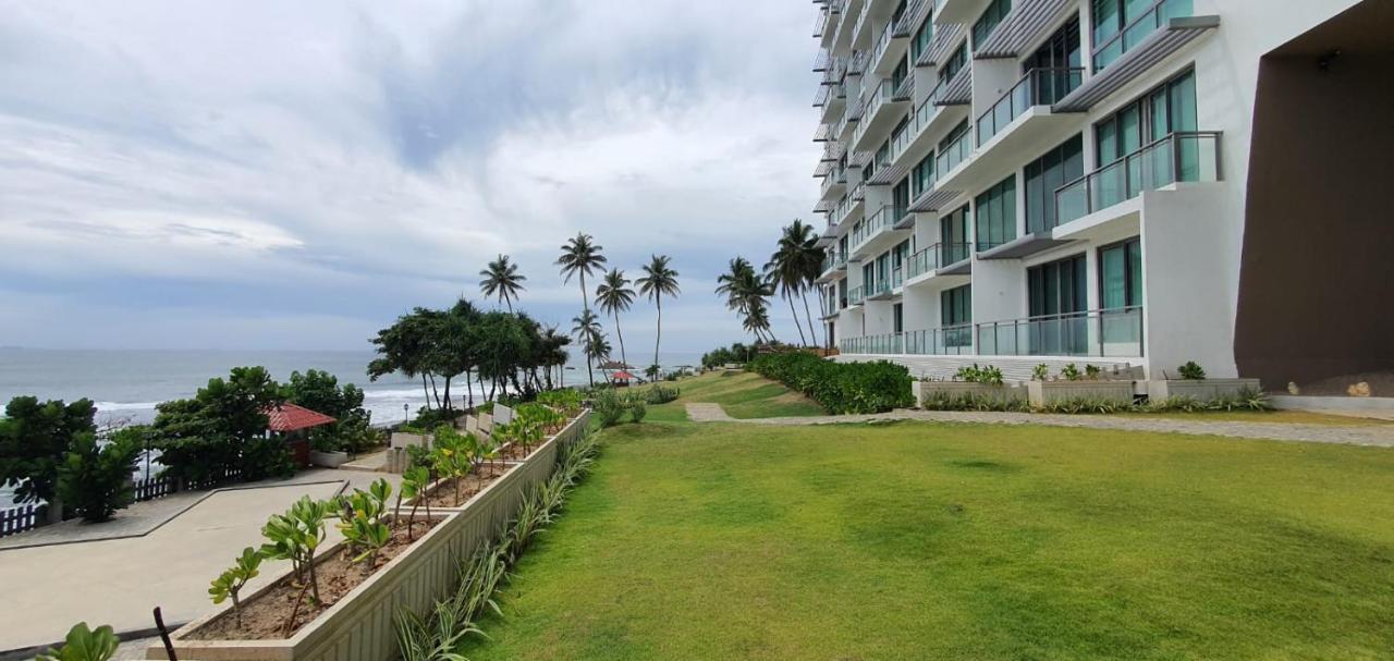 Hasara Oceanfront Apartments Galle Exterior foto