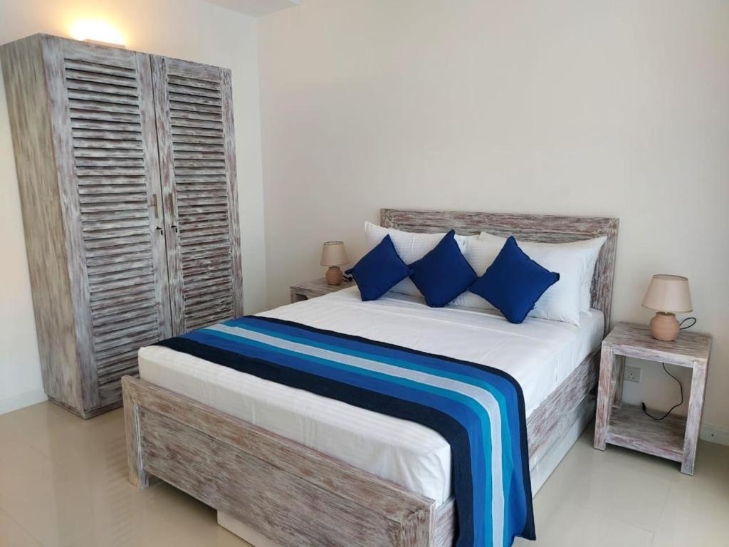 Hasara Oceanfront Apartments Galle Exterior foto