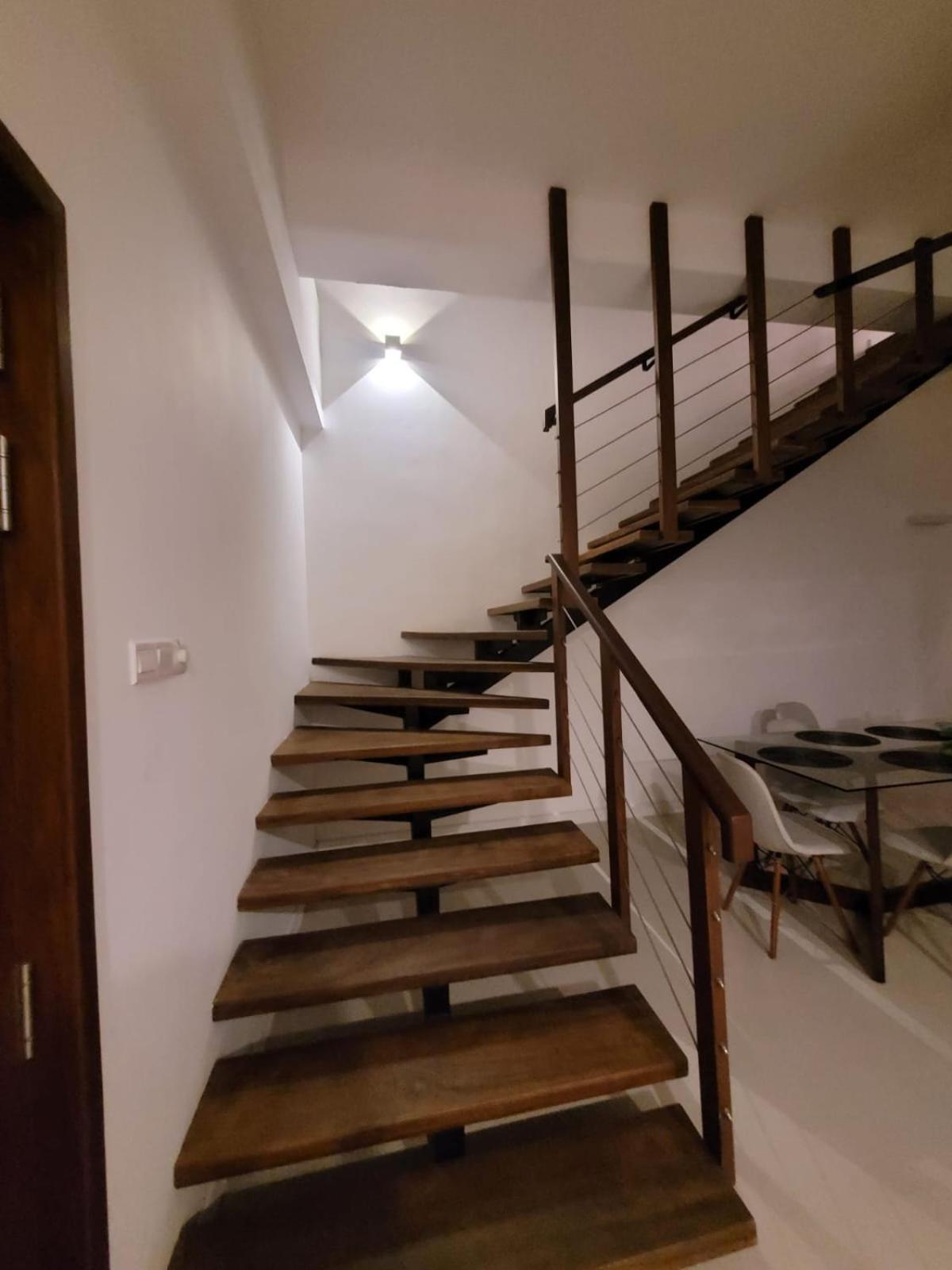 Hasara Oceanfront Apartments Galle Exterior foto