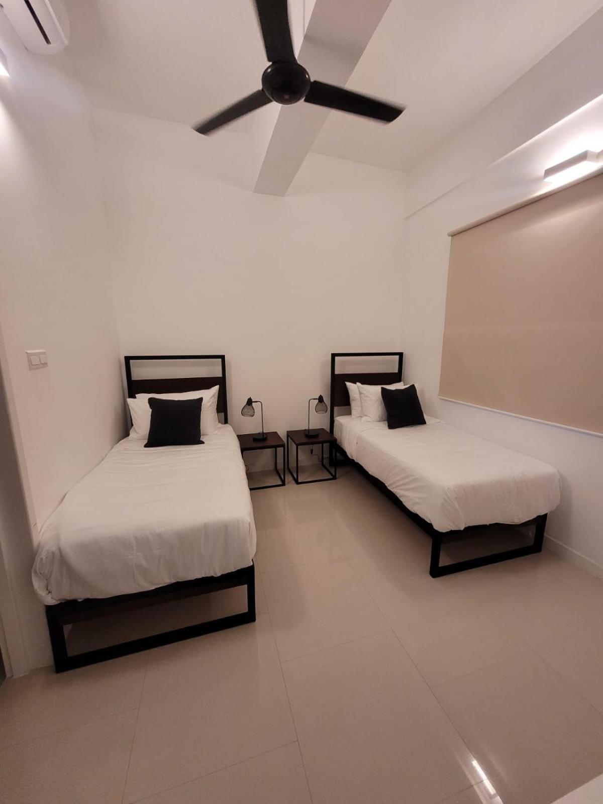 Hasara Oceanfront Apartments Galle Exterior foto